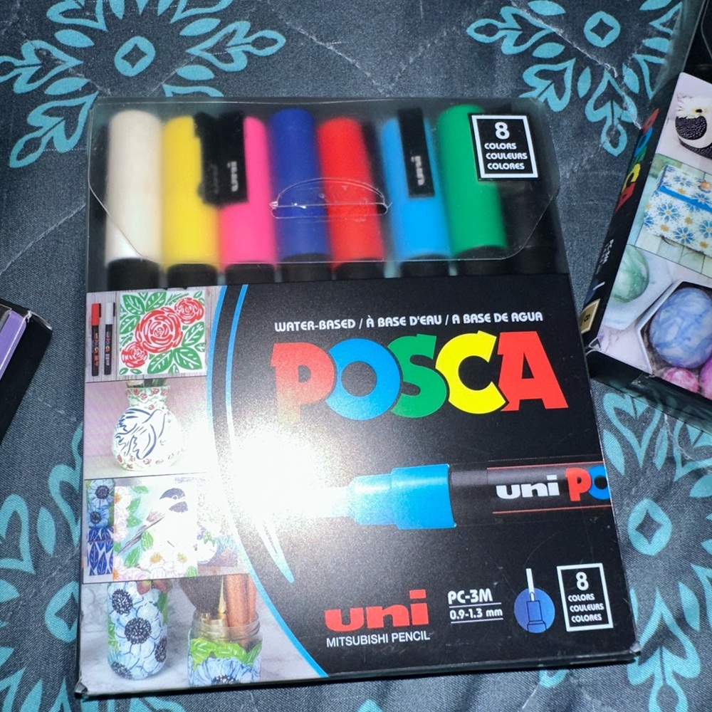 Posca Paint Marker Set - Picture 4 of 9